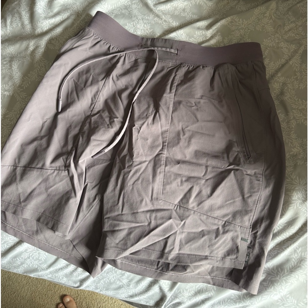 Lululemon LTT short 7in